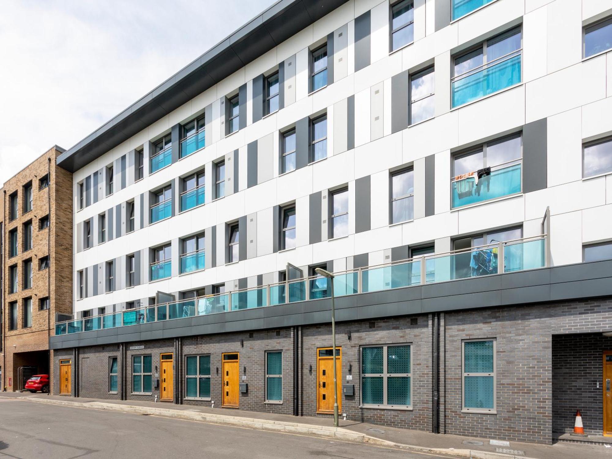 1 Bed Apartment - Redhill Central, Surrey, Gatwick #2 Luaran gambar